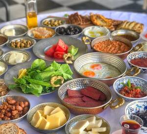 Seraf Restaurant Mahmutbey Istanbul